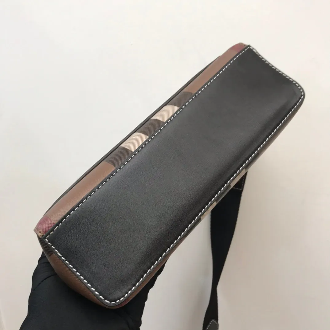 1 Color Small crossbody bag with detachable shoulder strap