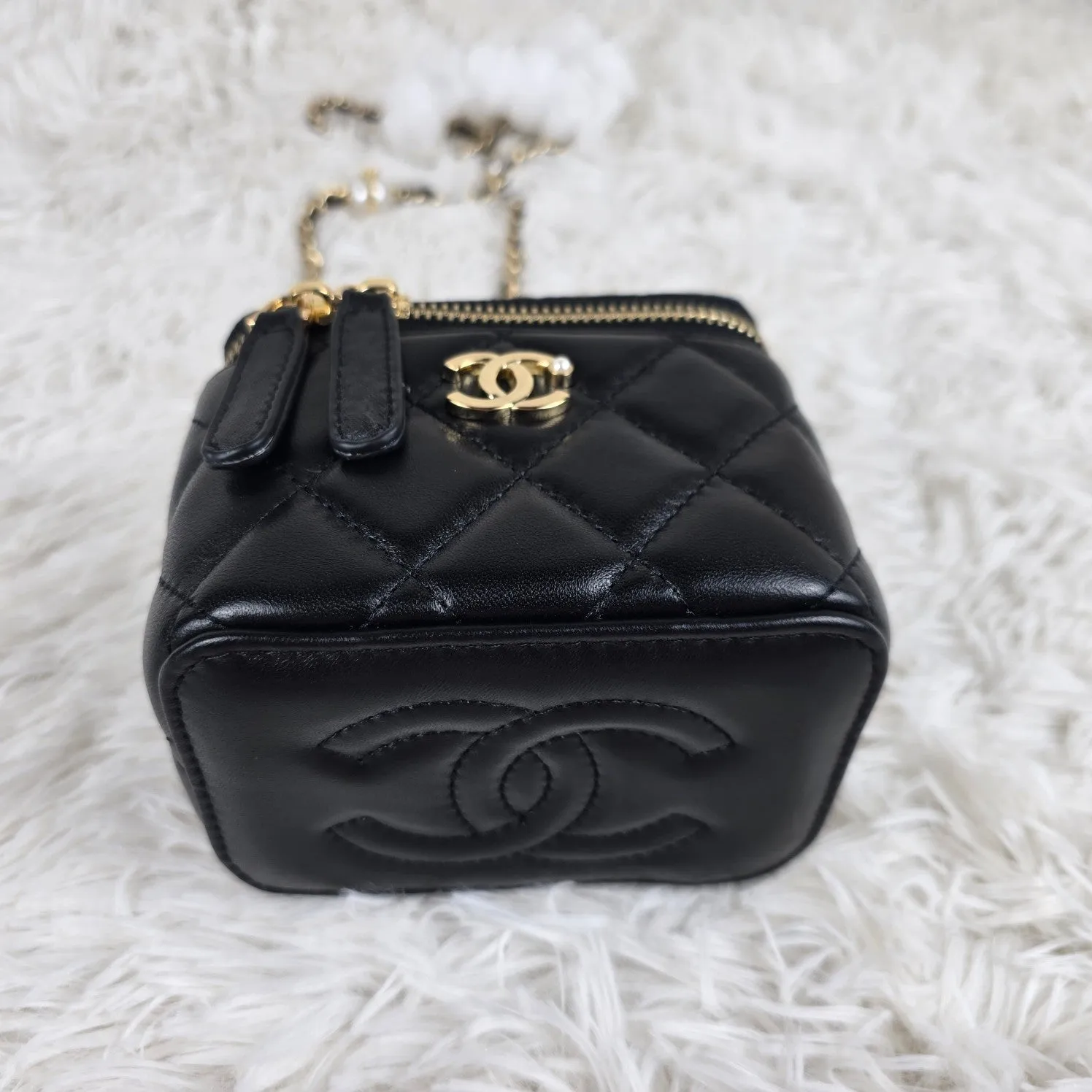 3 Color - Pearl - EmbellishedQuilted Vanity Small Crossbody