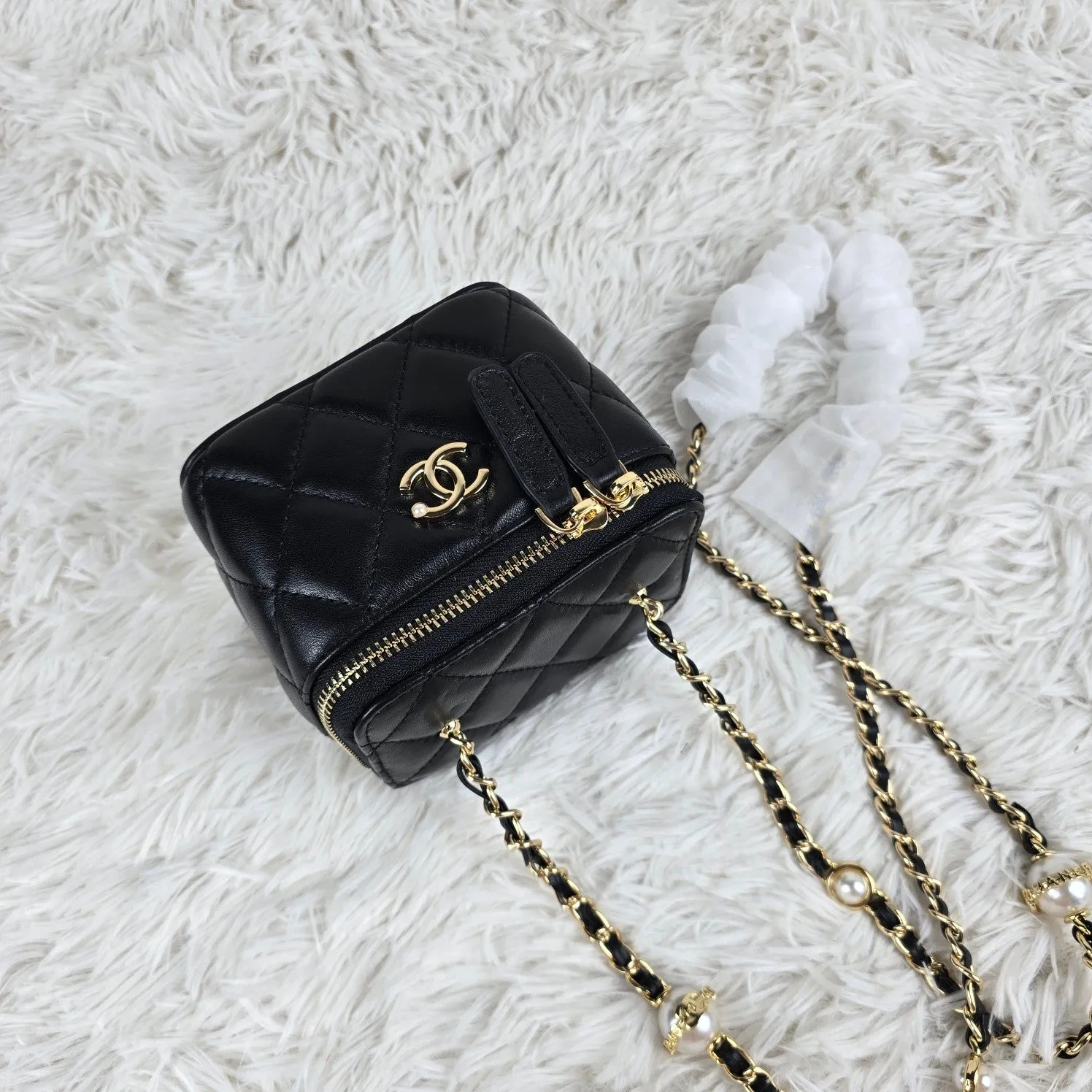 3 Color - Pearl - EmbellishedQuilted Vanity Small Crossbody