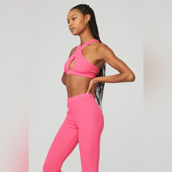 Alo Yoga Ribbed Destination Bra 🩷 Pink Fuchsia M