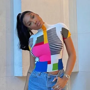 BoldVibe Geometric Print Short Sleeve Mock Neck Crop Top