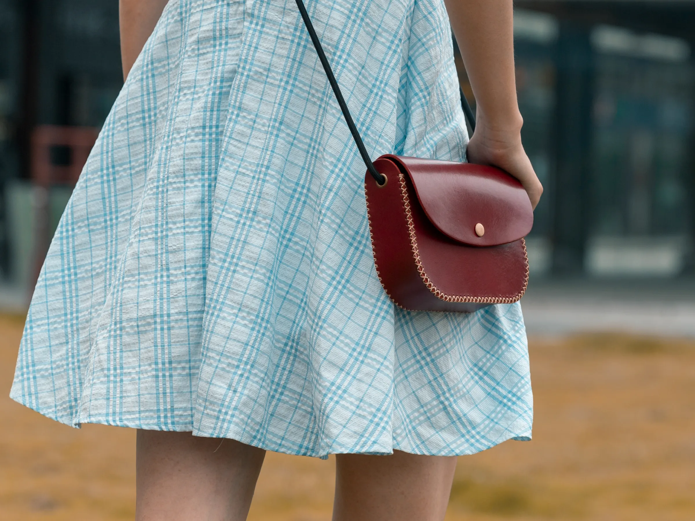 BUELLAS Leather Crossbody Bag