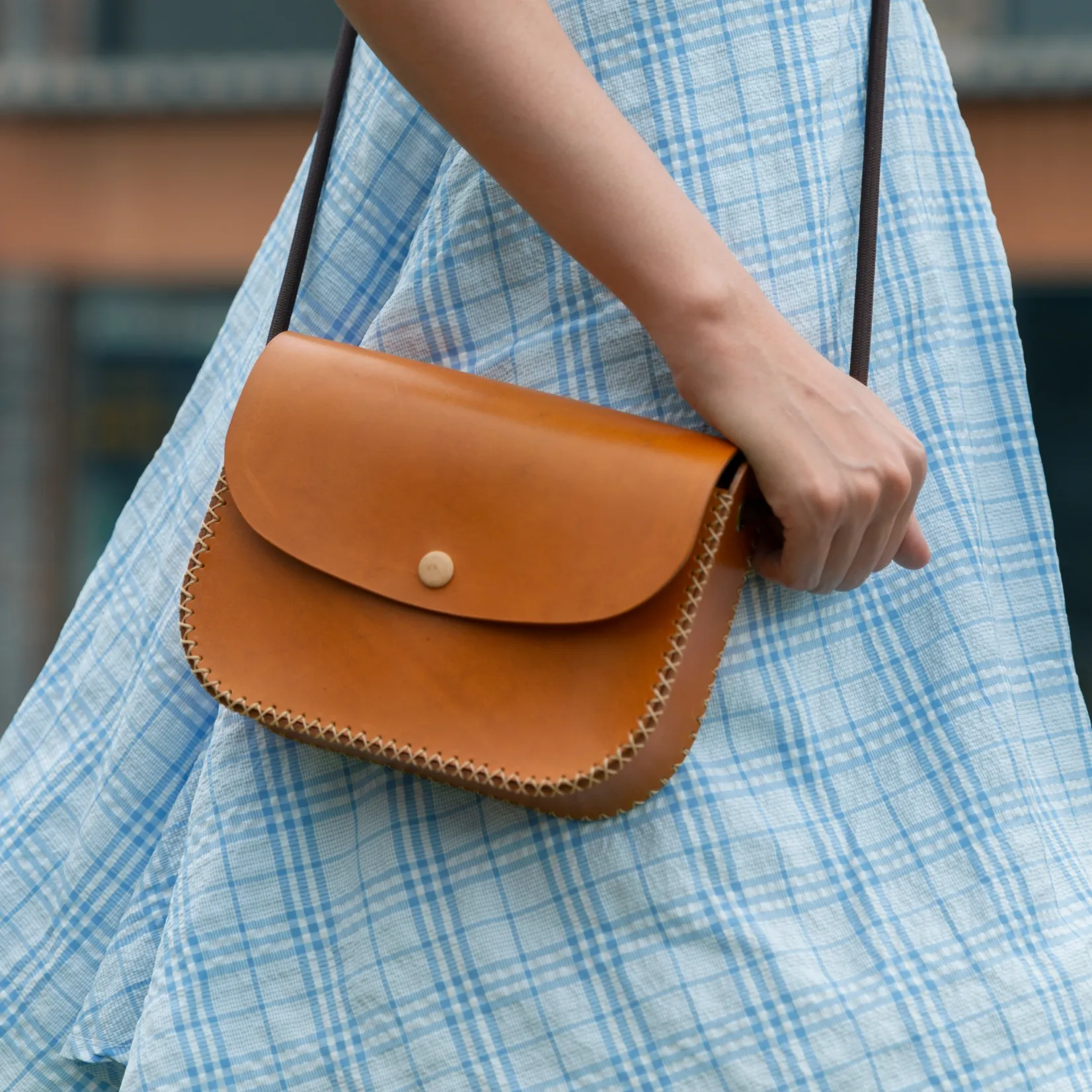 BUELLAS Leather Crossbody Bag