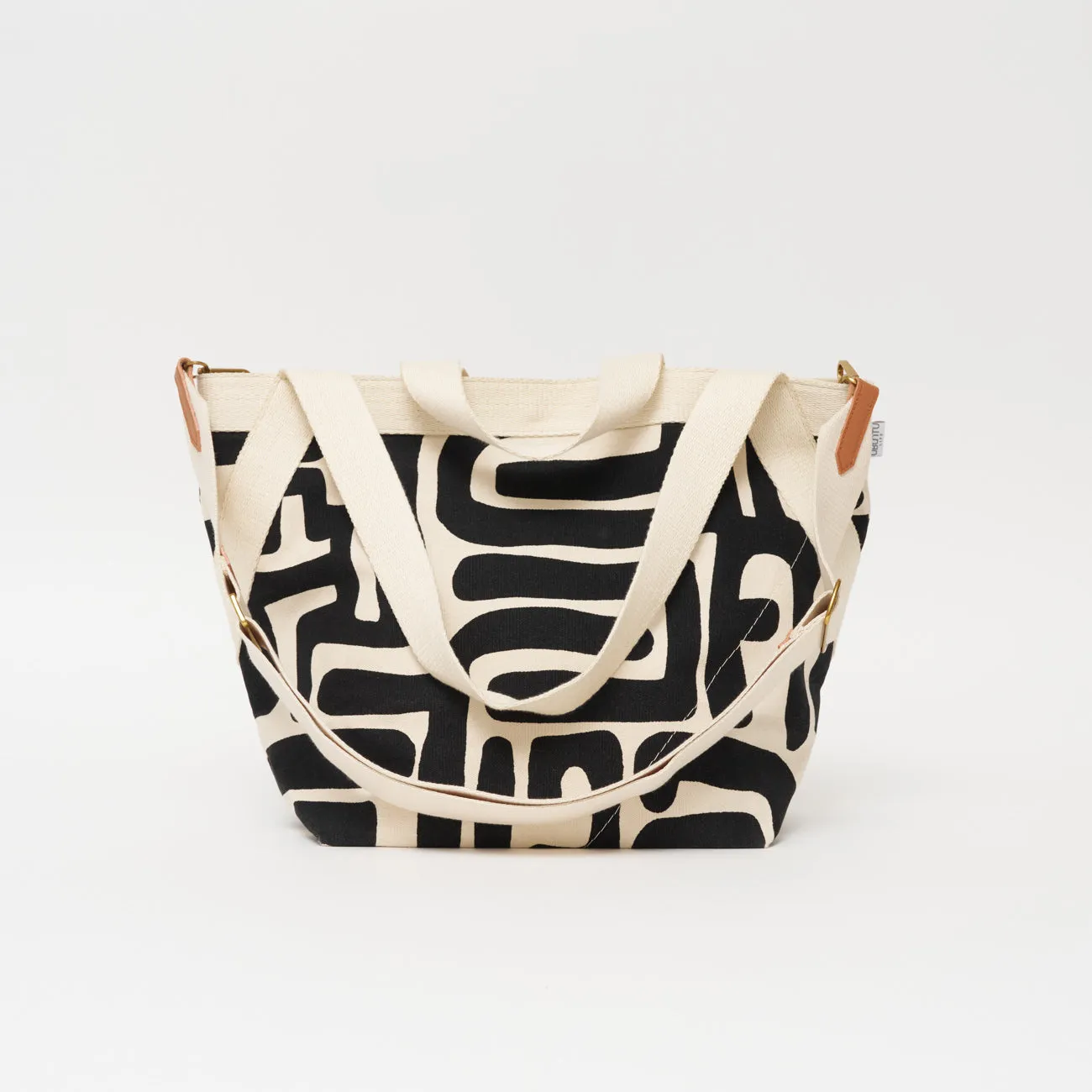 Karibu Tote - Medium - Black Kuba
