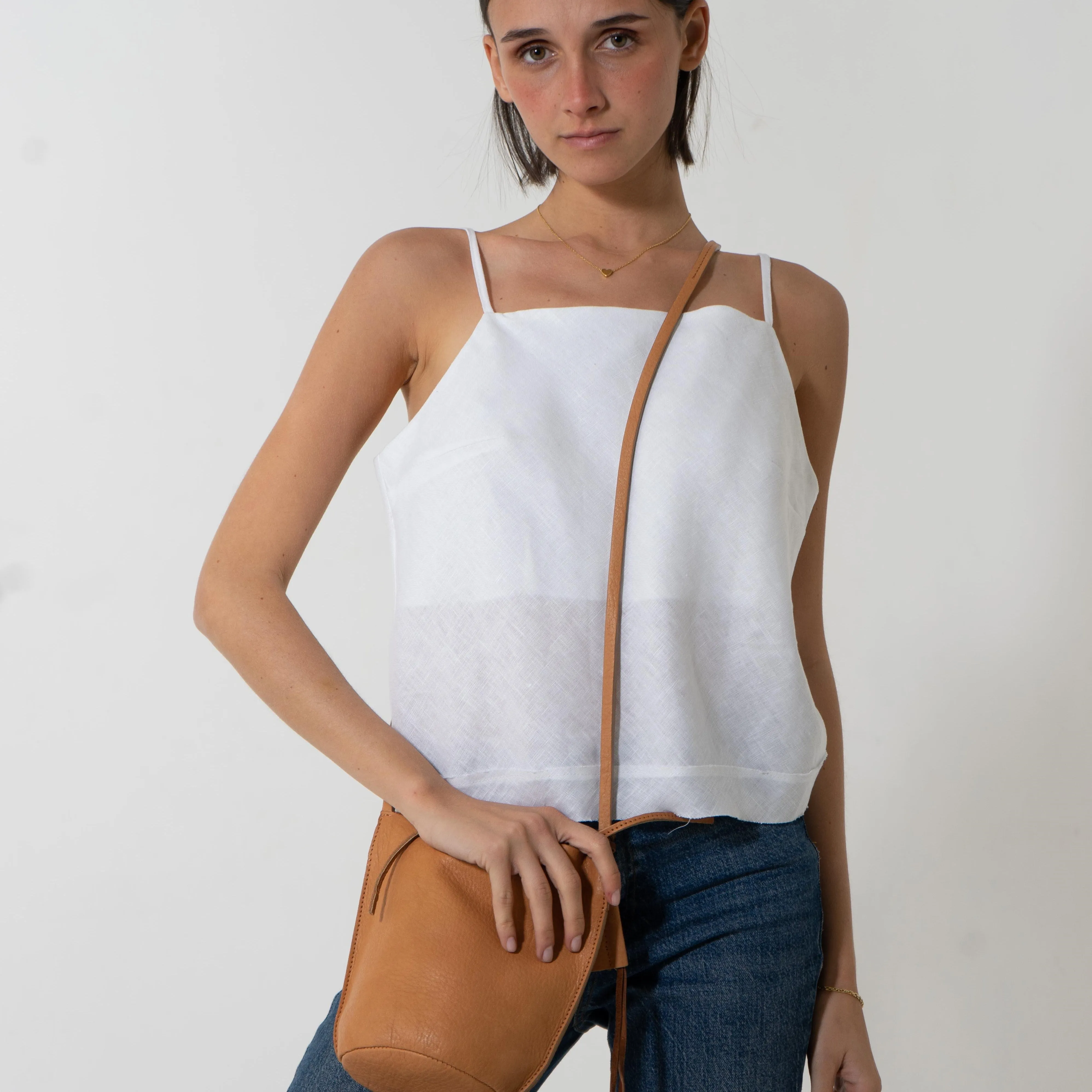 Leather crossbucket for women | AKey