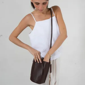 Leather crossbucket for women | AKey