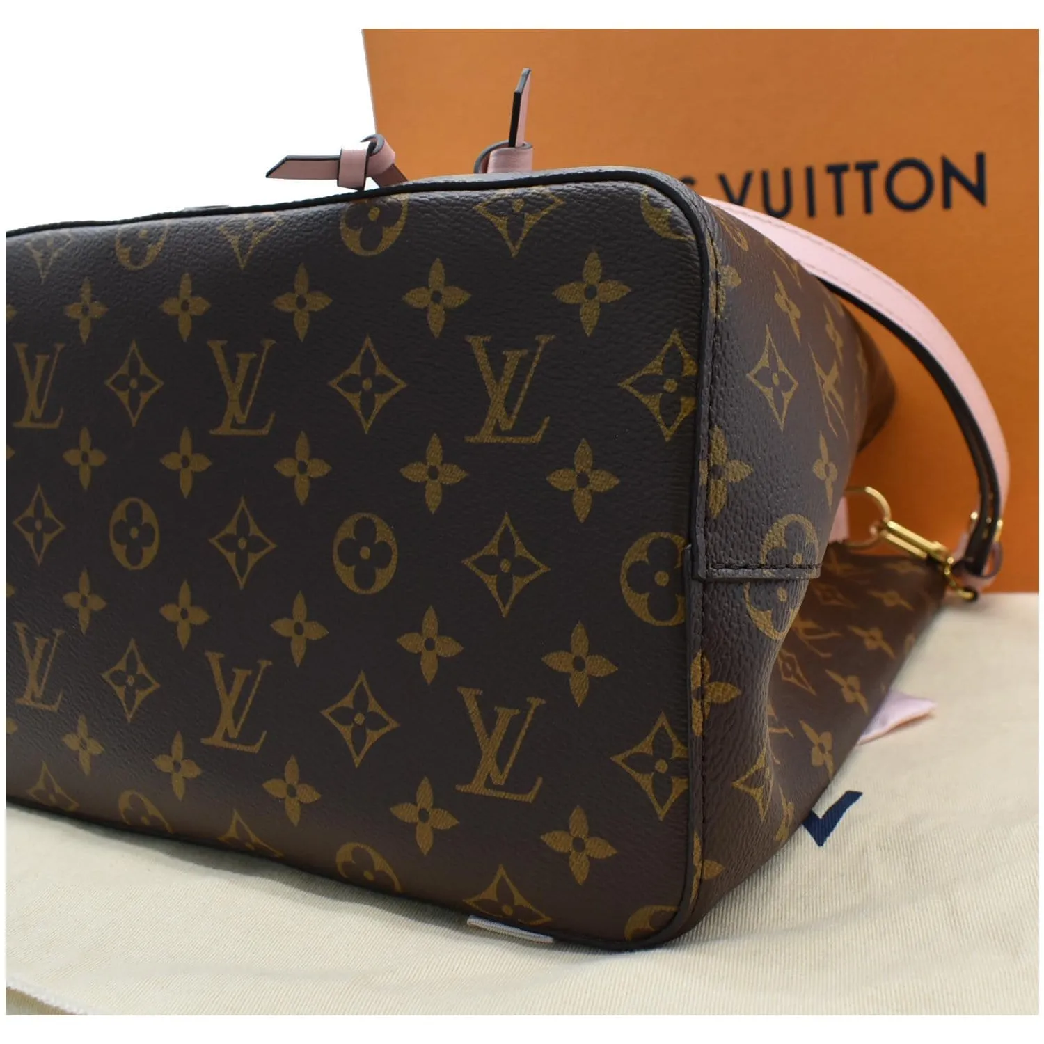 LOUIS VUITTON Neonoe MM Damier Ebene Crossbody Bag Rose Poudre