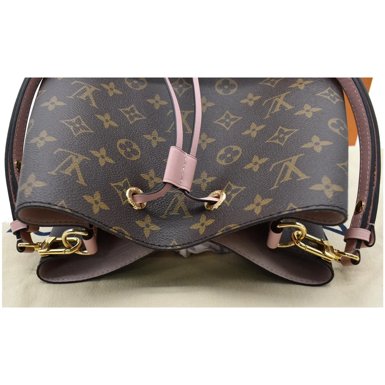 LOUIS VUITTON Neonoe MM Damier Ebene Crossbody Bag Rose Poudre
