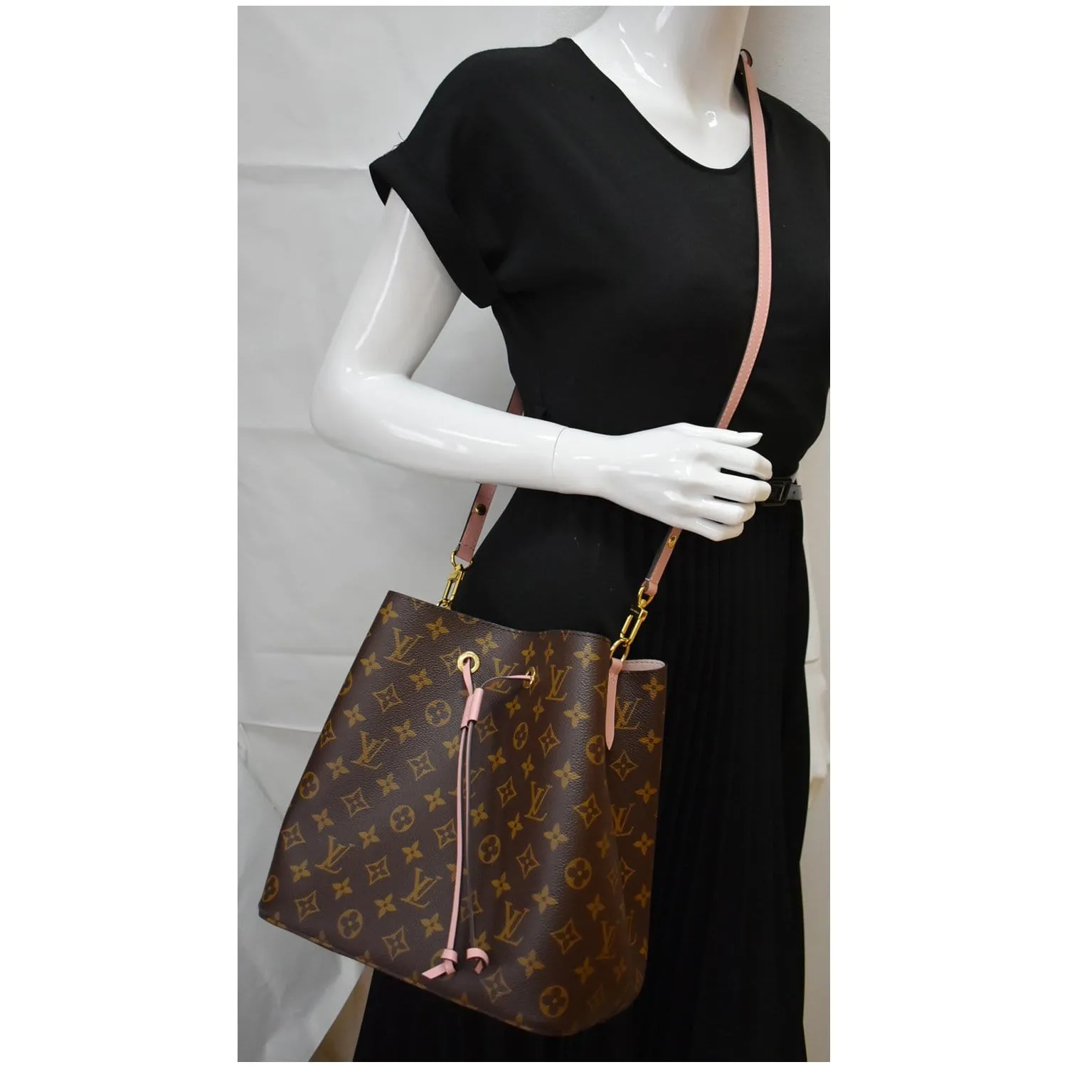 LOUIS VUITTON Neonoe MM Damier Ebene Crossbody Bag Rose Poudre