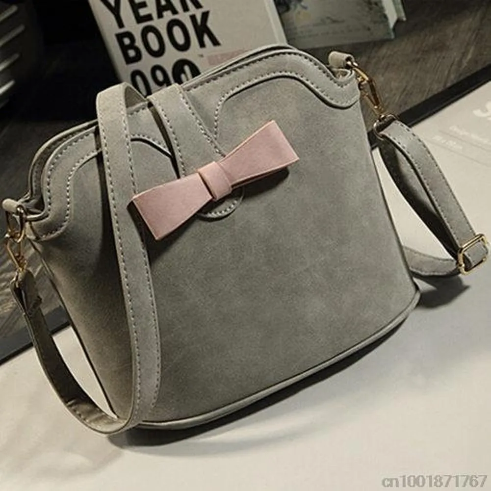<bold>Messenger Bag  / Satchel  <br>Vegan-Leather