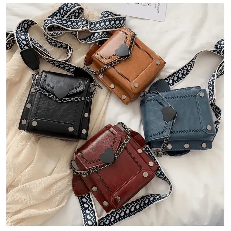 Modern Elegant Stunning Heart-Shaped Women's Bag Cute Studded Shoulder Bag For Women And Girls