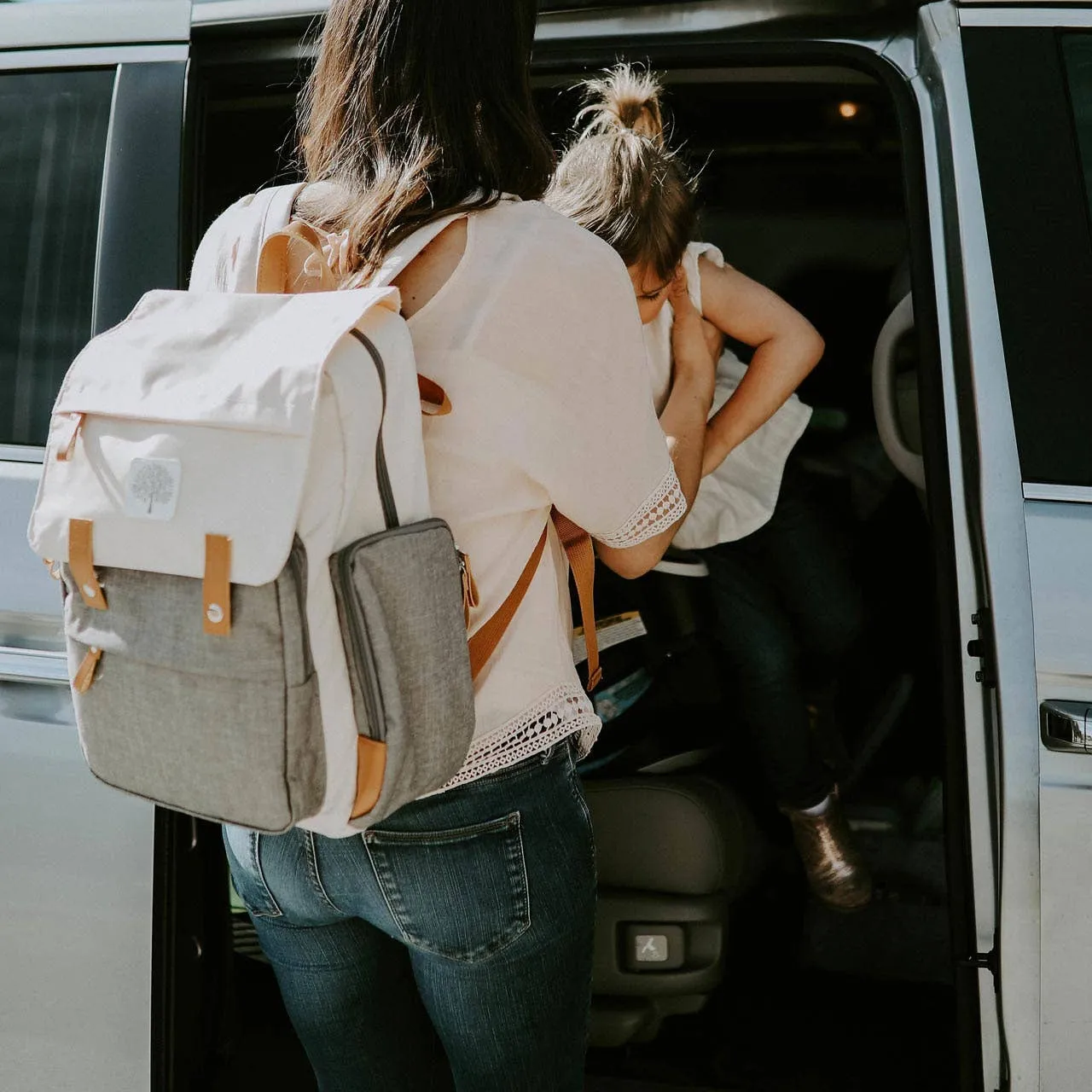 Parker Baby Co. - Birch Bag - Diaper Backpack in Cream