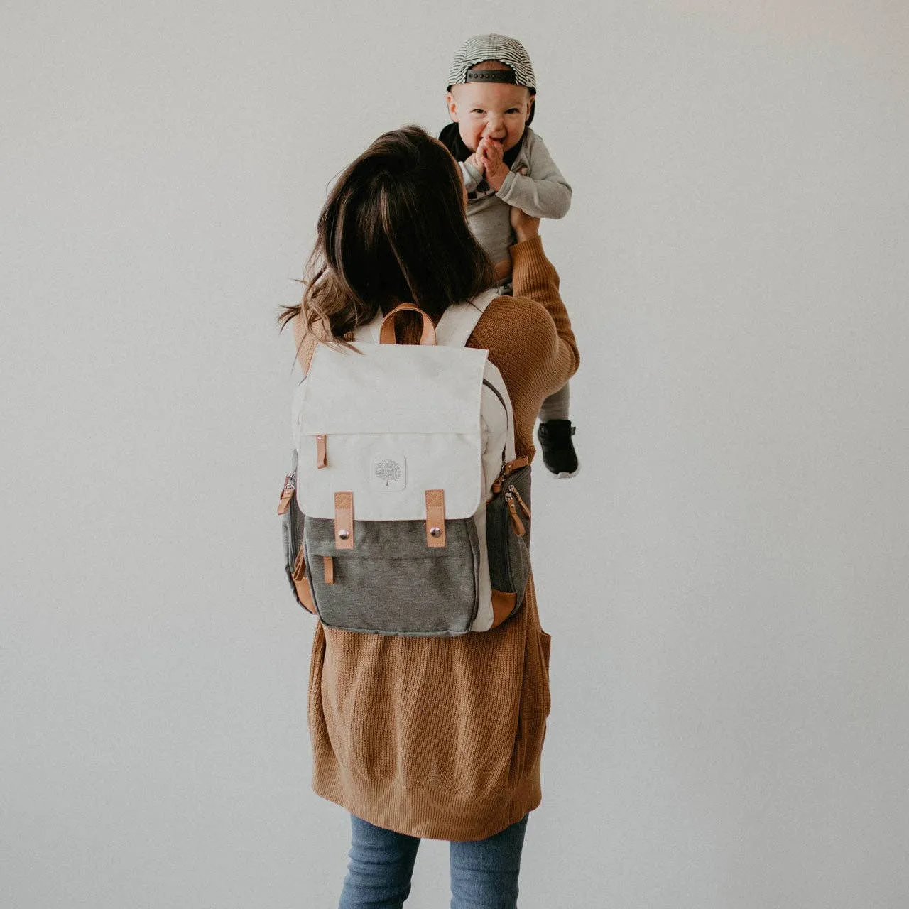 Parker Baby Co. - Birch Bag - Diaper Backpack in Cream