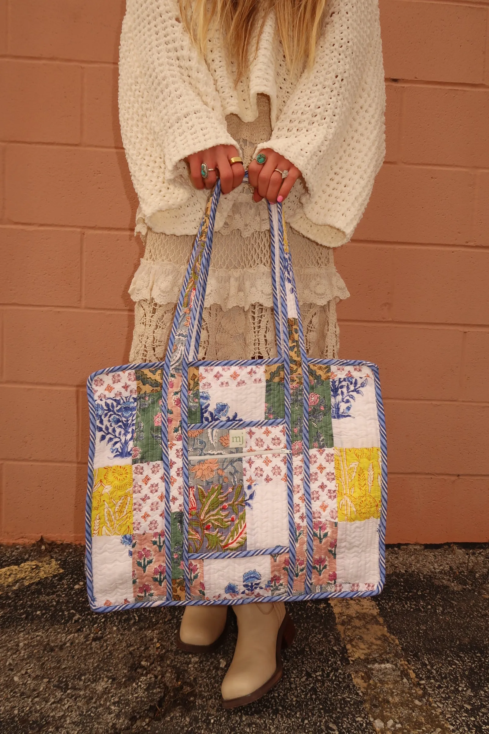 Posi Quilted Dote Bag