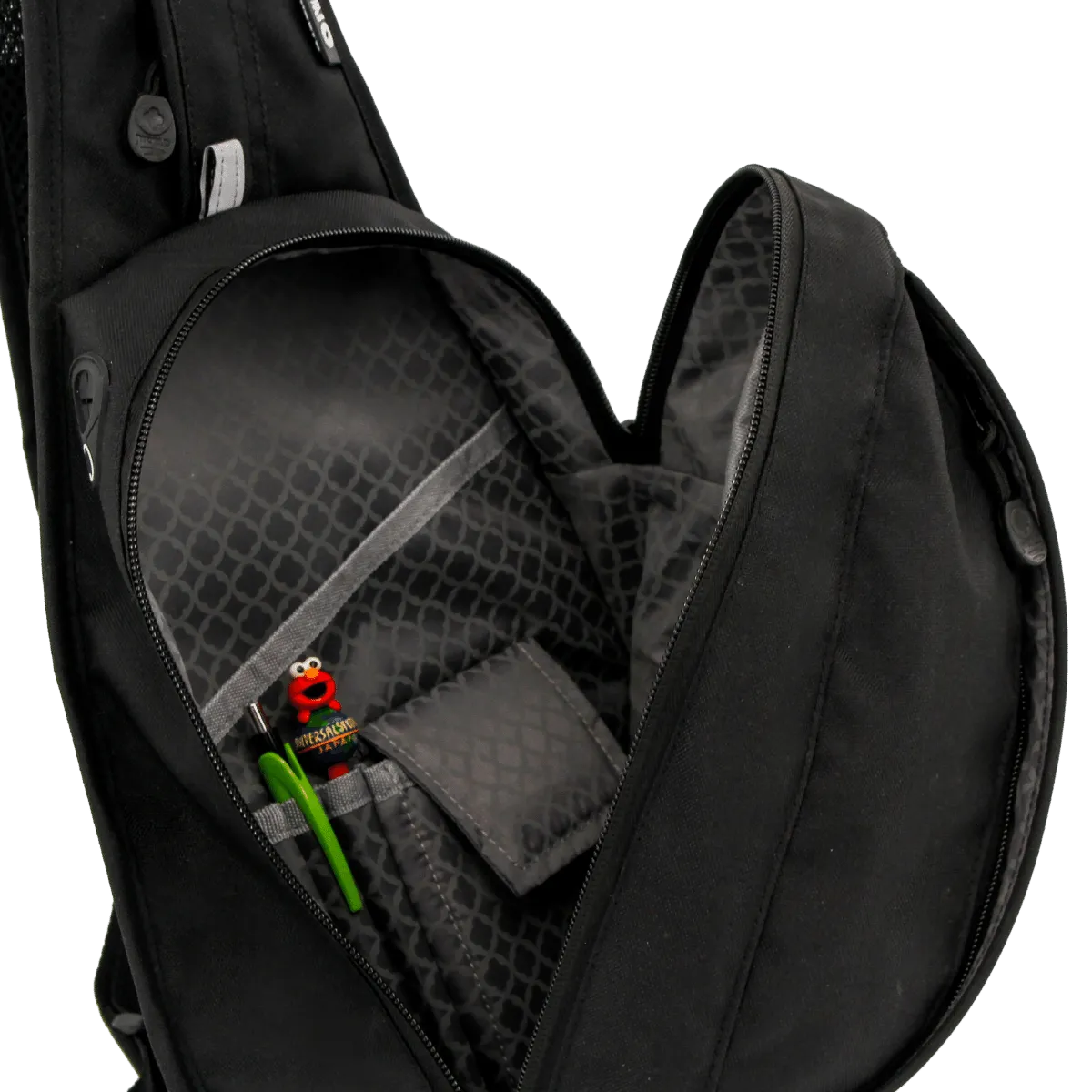 Stacy Sling Bag in Black