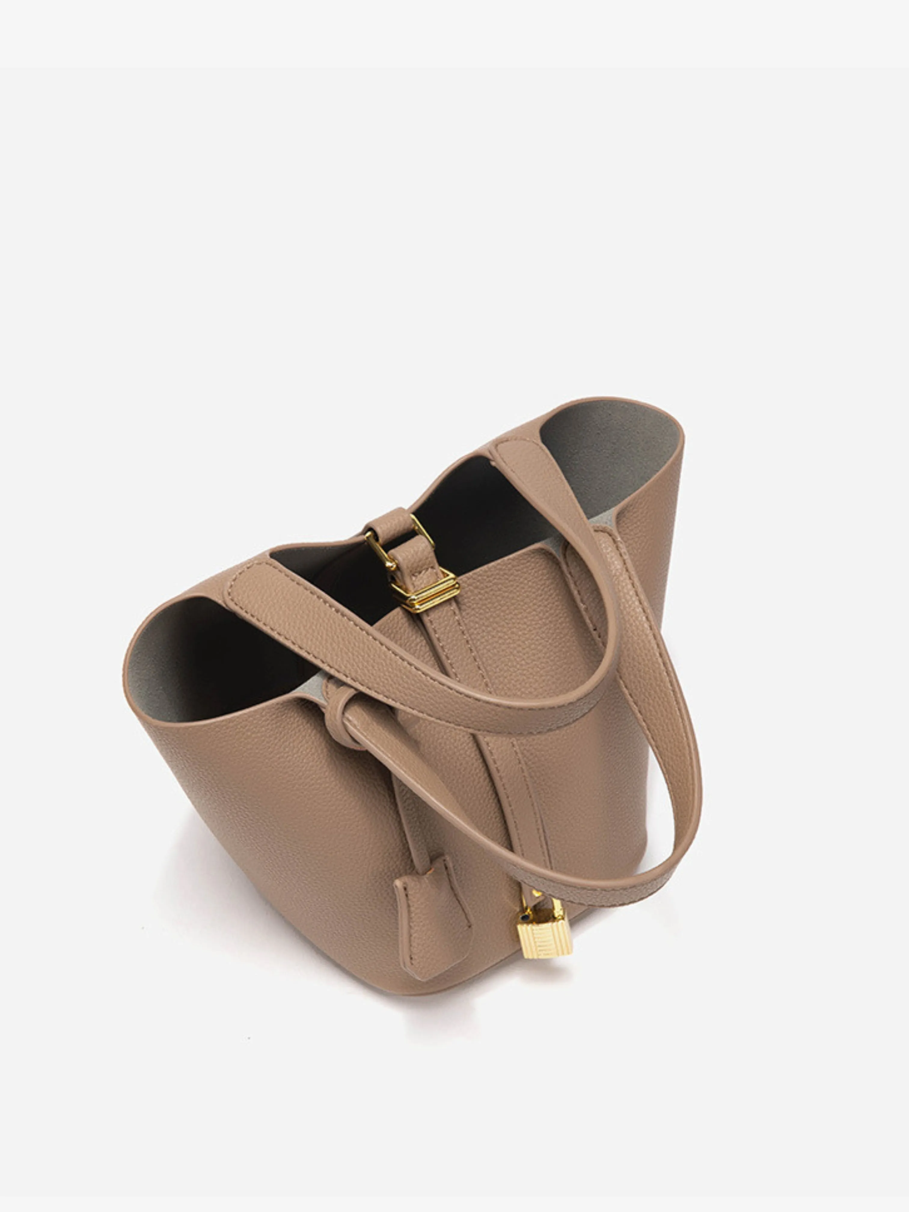 Structured Bucket Tote | Faux Leather | Padlock Detail