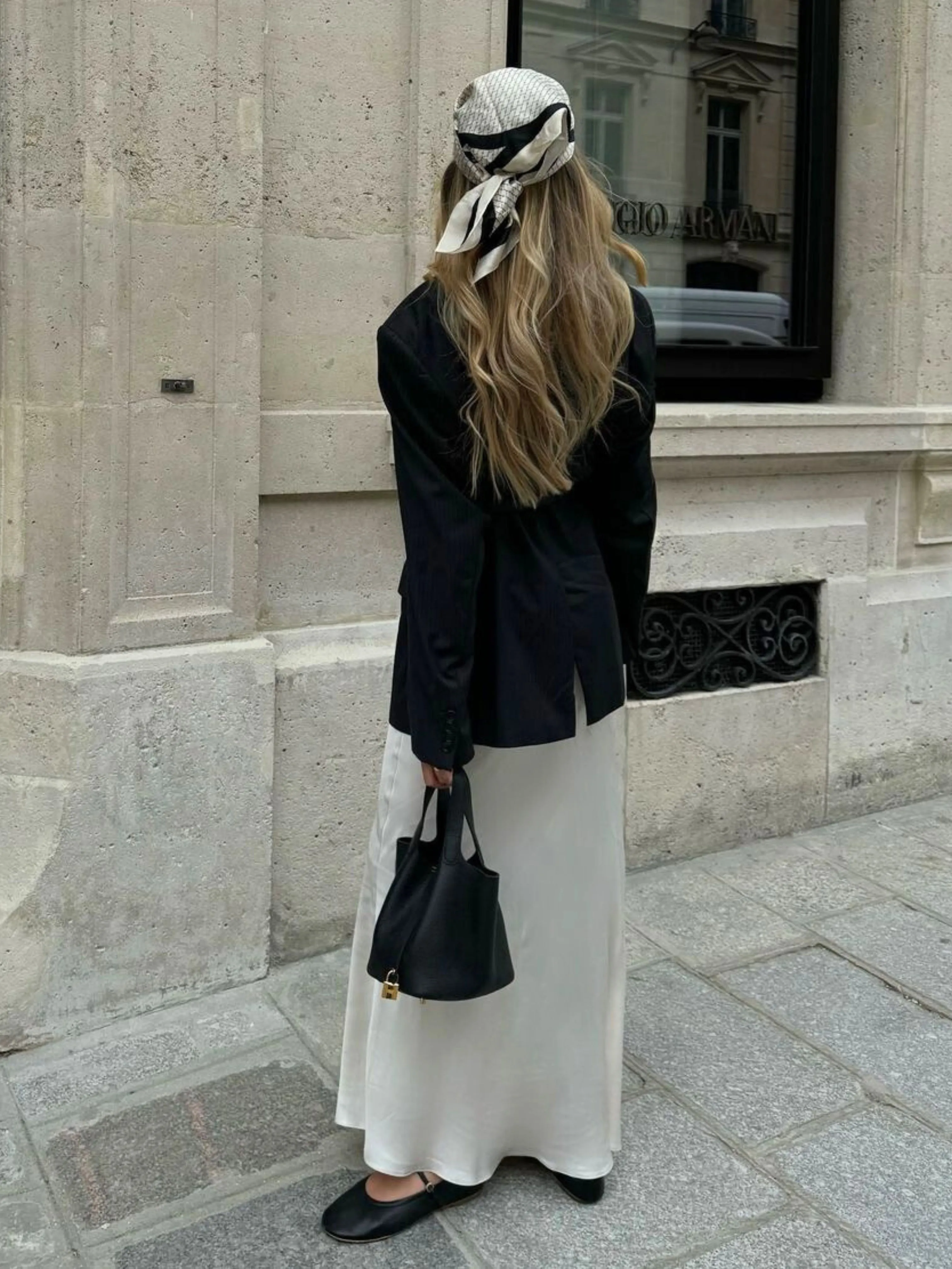 Structured Bucket Tote | Faux Leather | Padlock Detail