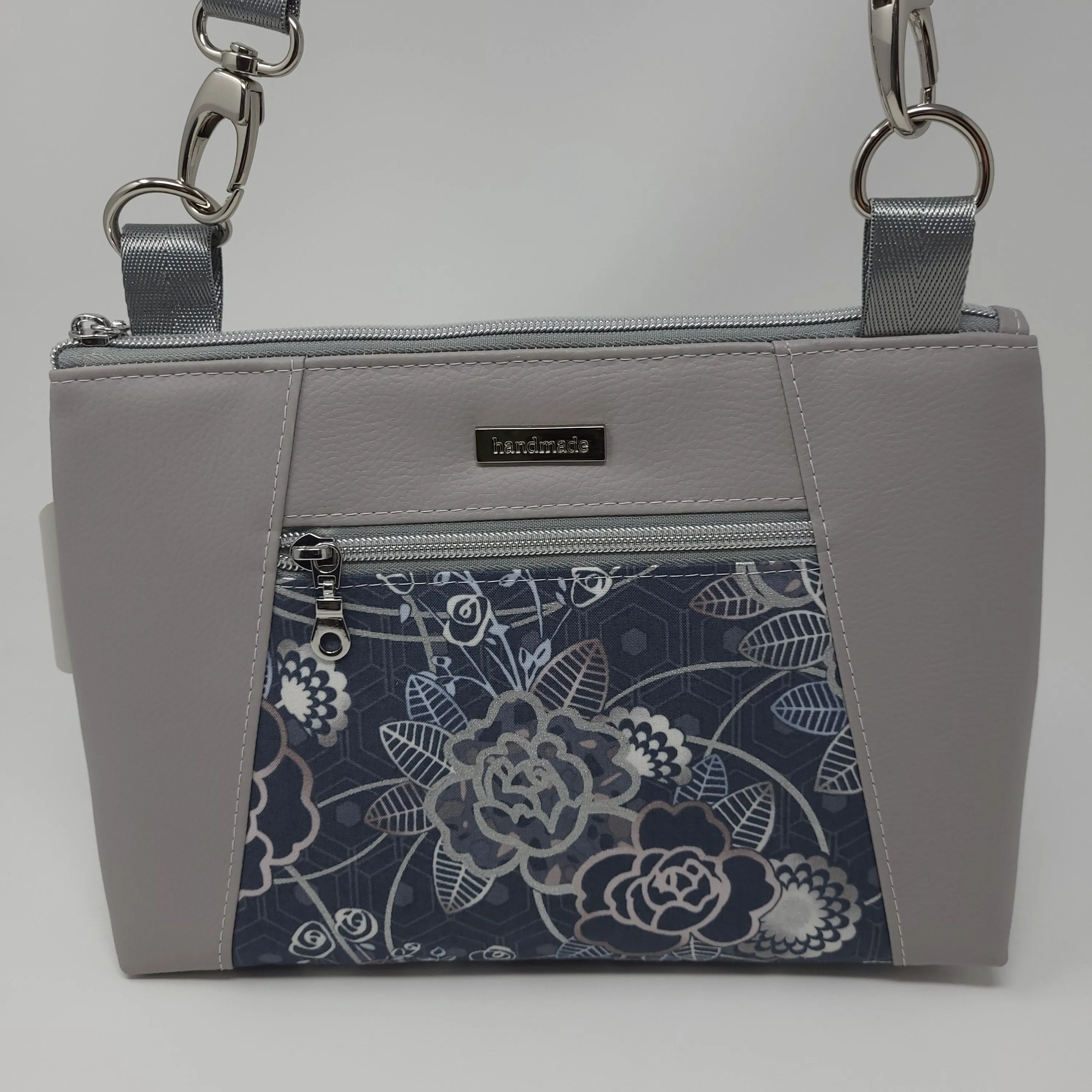 Sunshine Crossbody - Grey Metallic Roses