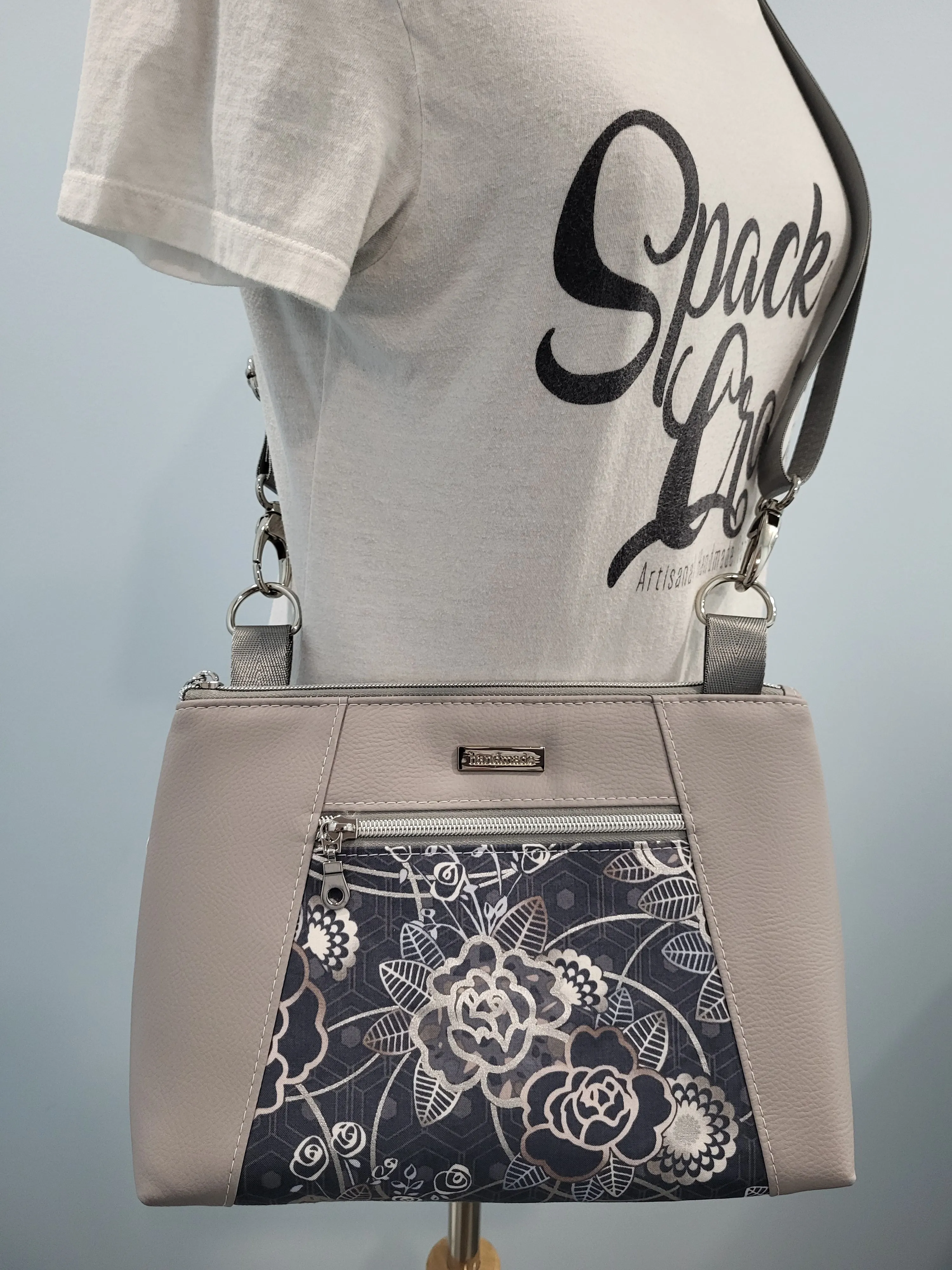 Sunshine Crossbody - Grey Metallic Roses