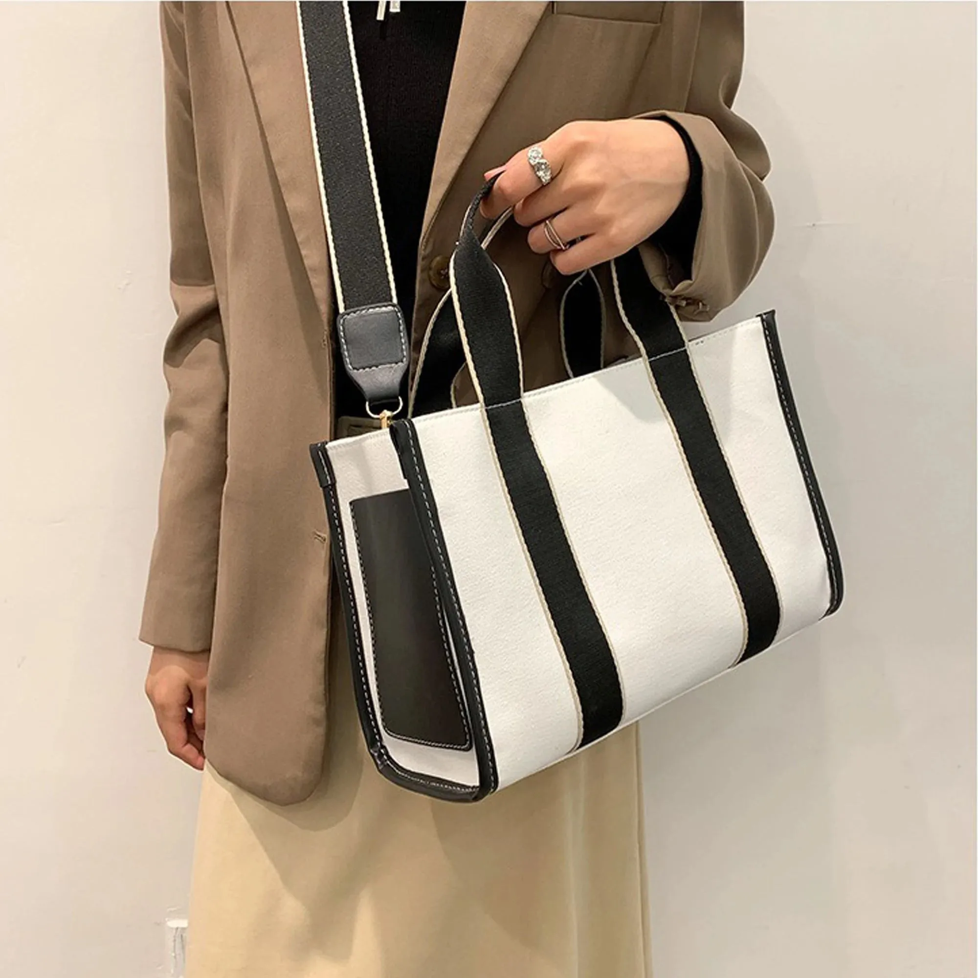 THE TOTE BAG Designer Fashion Handbag Shoulder Strap Crossbody Handbag Adjustable Large Capacity Canvas Women's Bag