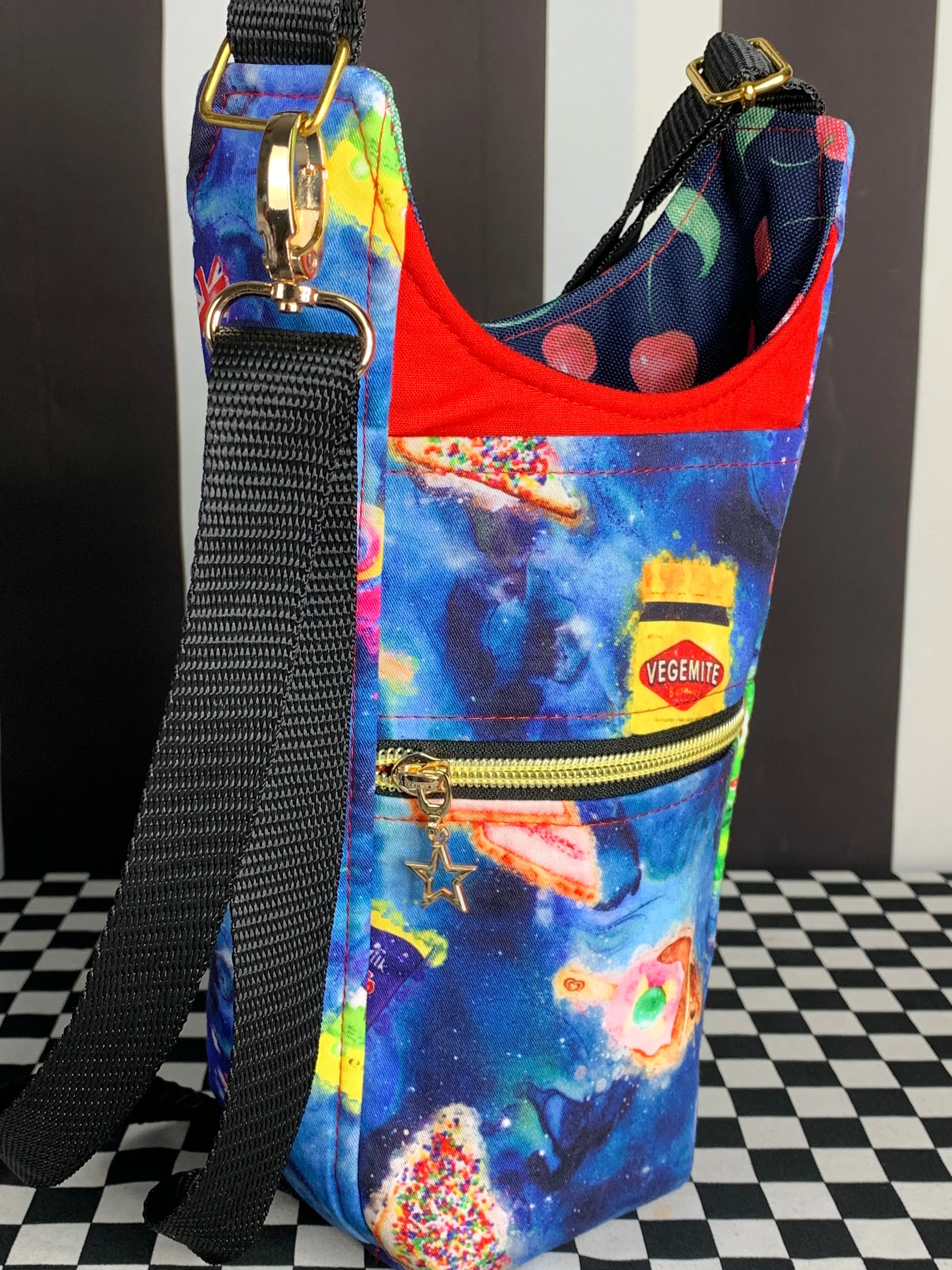 True blue Aussie drink bottle crossbody bag