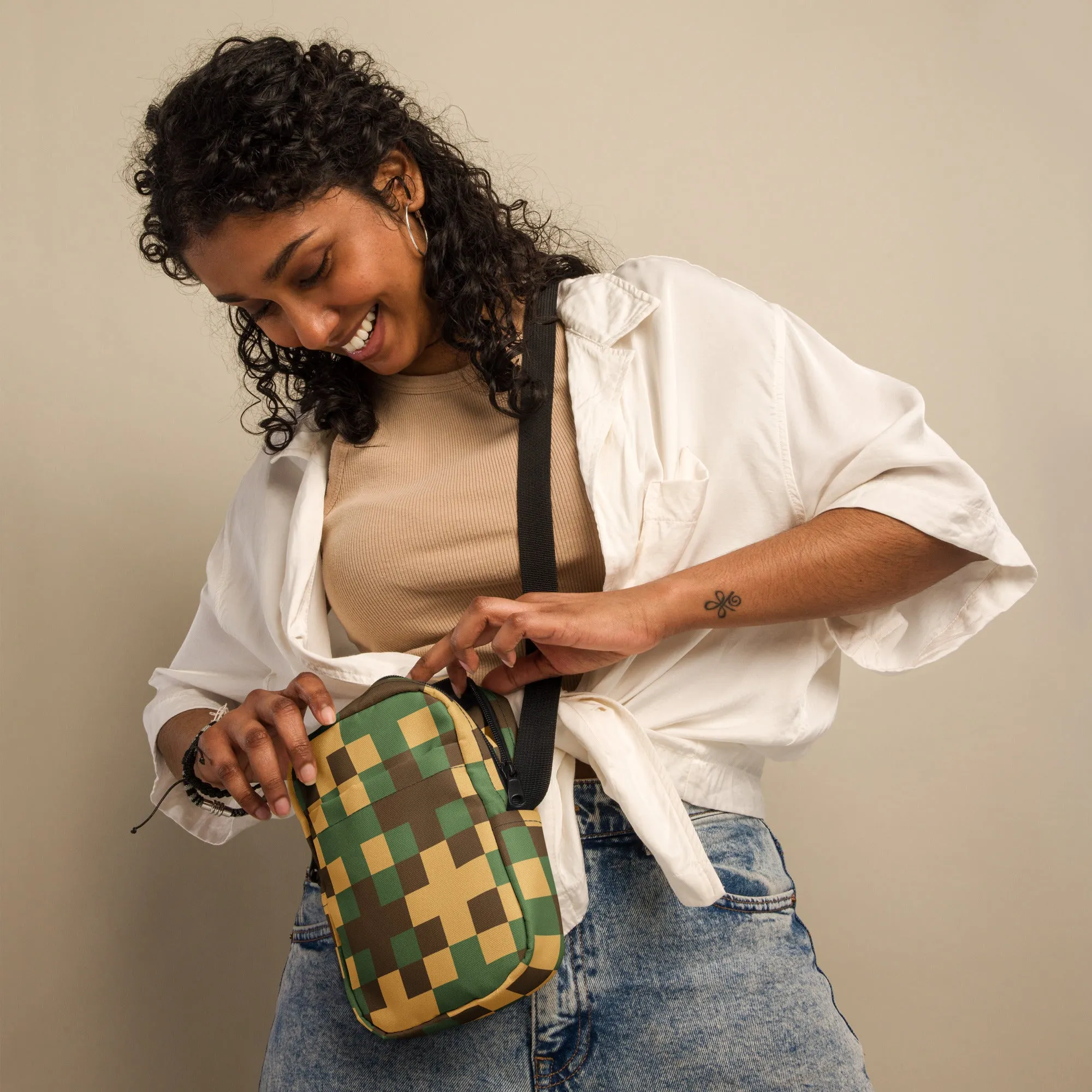 Utility crossbody bag