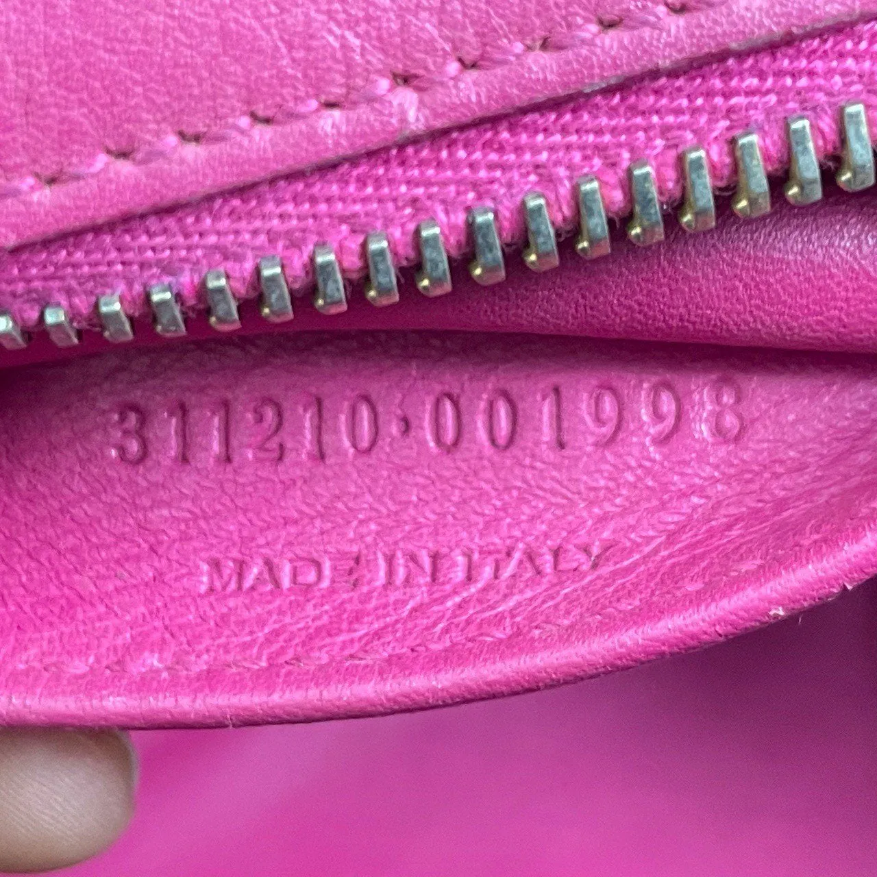 YSL Cabas Chyc Two-Way Bag in Pink Leather - Pre-Loved
